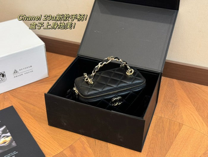 Channel 23 vanity bag