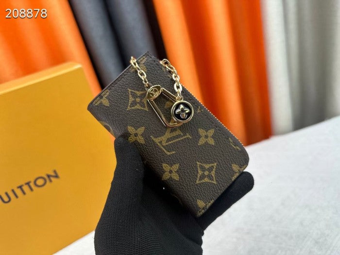 LV card holder