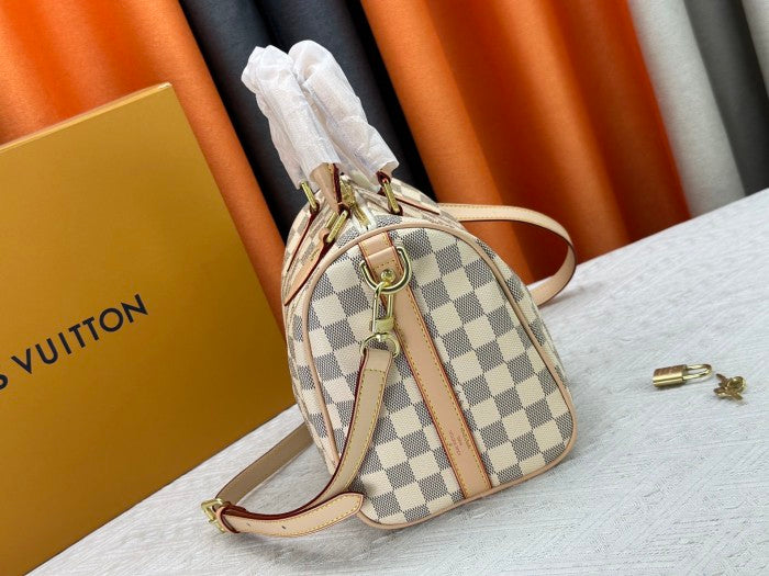 LV Speedy Bandoulière Bag 25