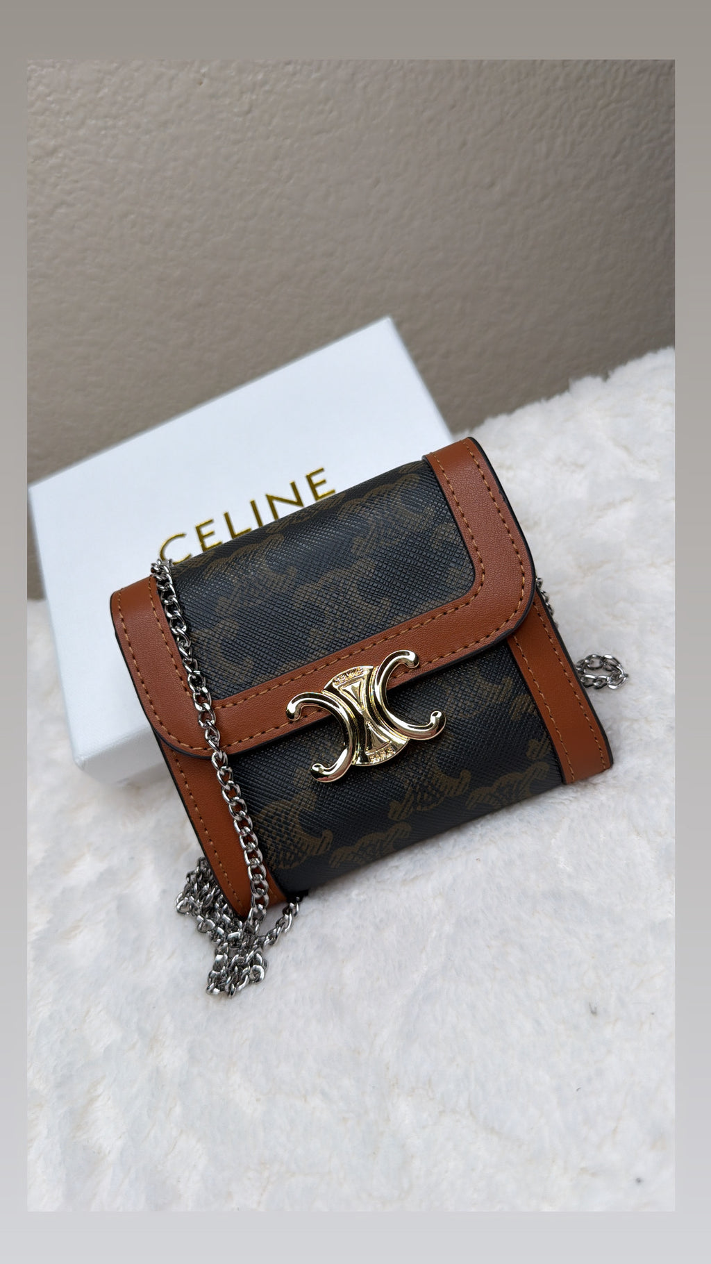 Brown mini