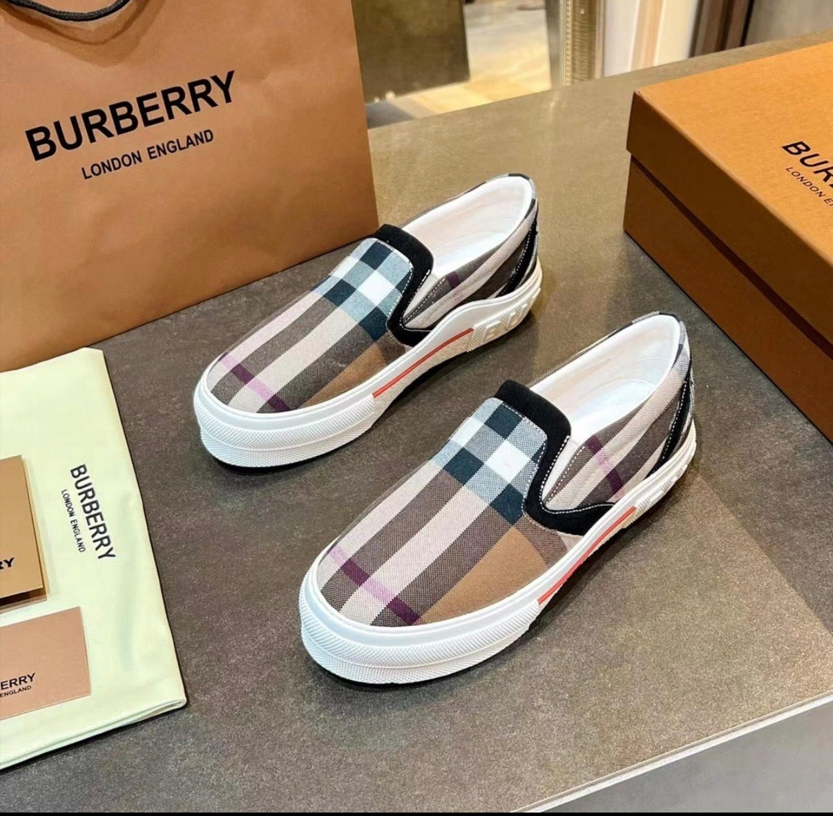 Berry shoes