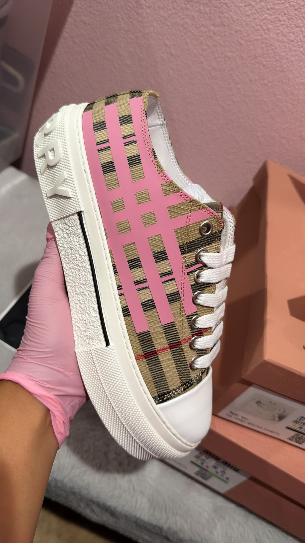 Pinky Burberry