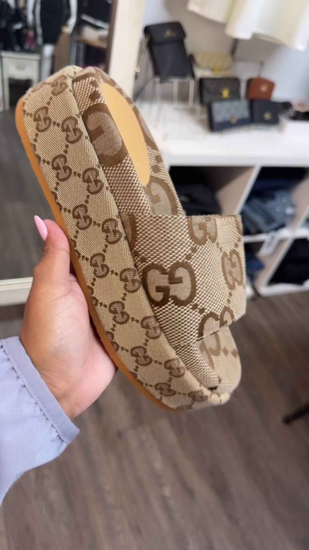 GG sandals